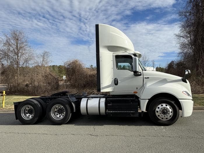 2026 International LT — photo 5