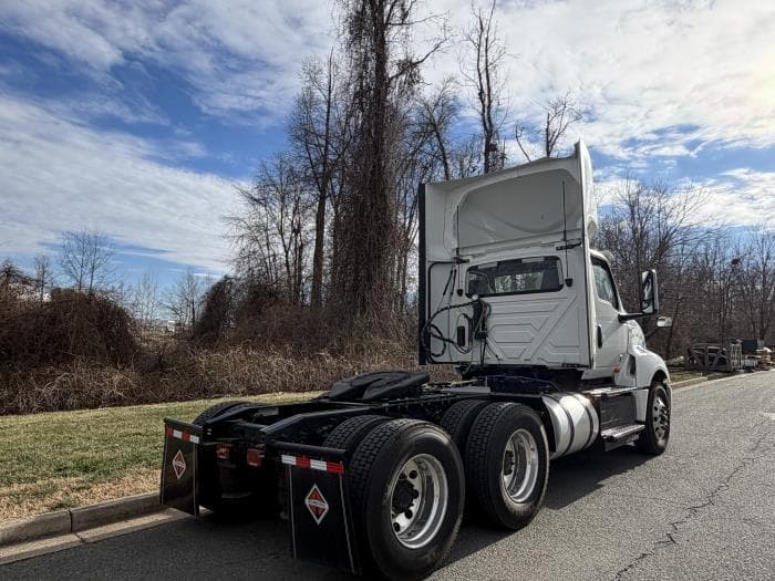 2026 International LT — photo 6