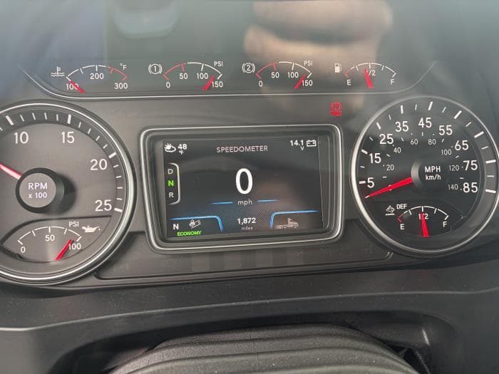 2026 International LT — photo 12