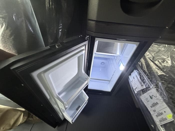 2026 International LT — photo 17