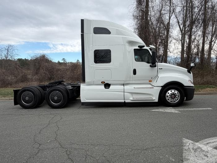 2026 International LT — photo 5