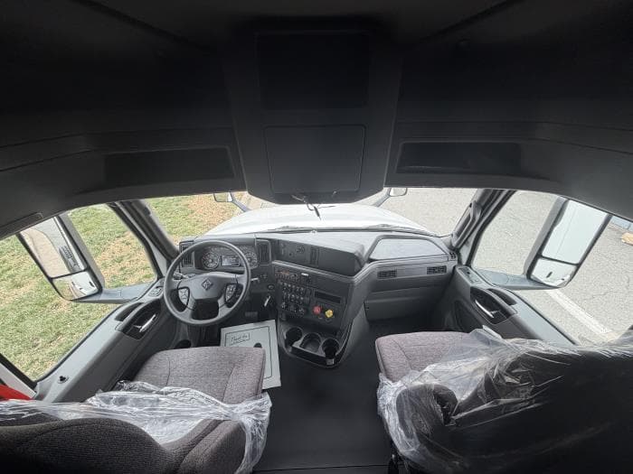 2026 International LT — photo 24