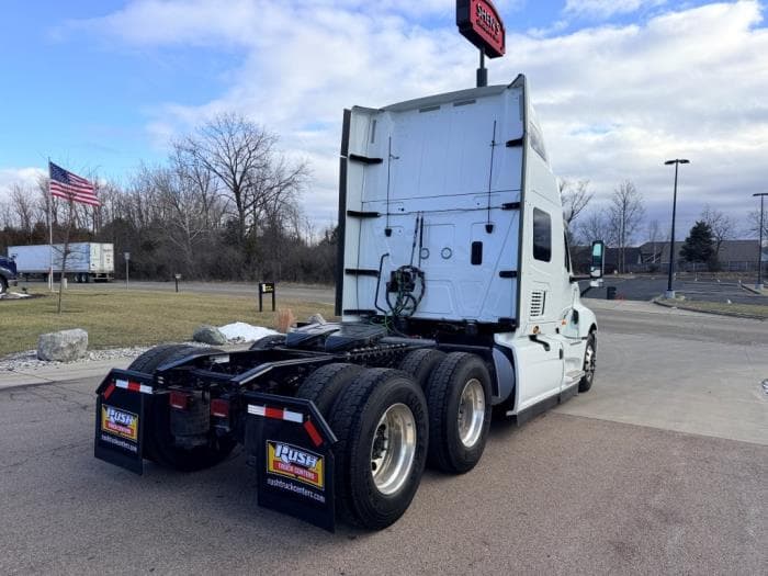 2026 International LT — photo 6