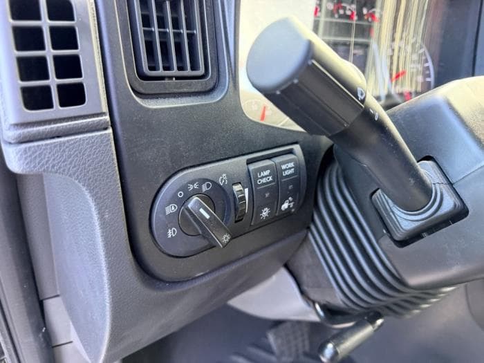 2026 International LT — photo 16