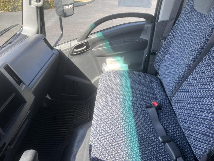 2026 Isuzu NPR — photo 36