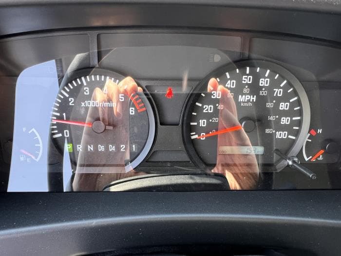 2026 Isuzu NPR — photo 34