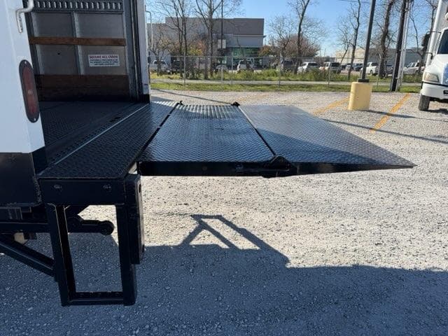 2020 Isuzu NPR — photo 19