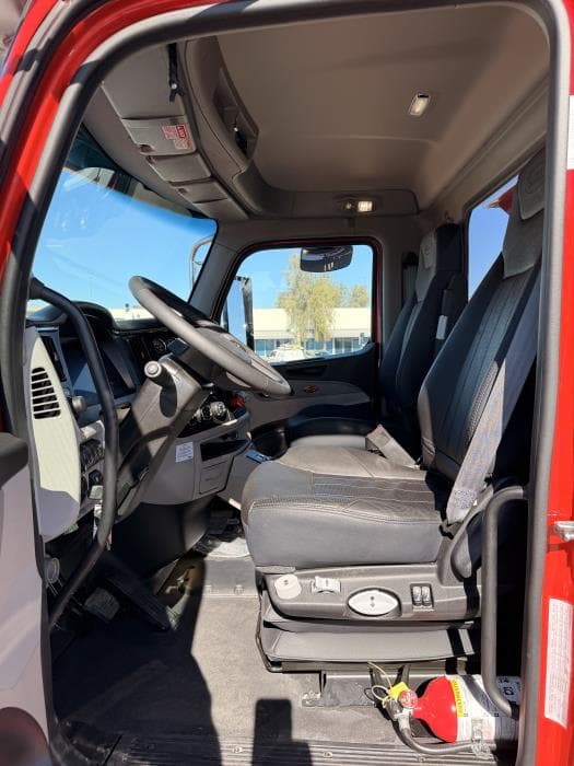 2026 Peterbilt 589 — photo 18