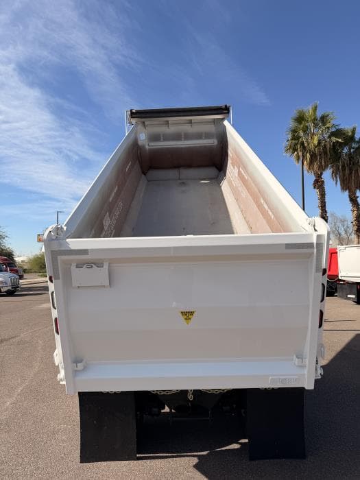 2026 Peterbilt 567 — photo 8