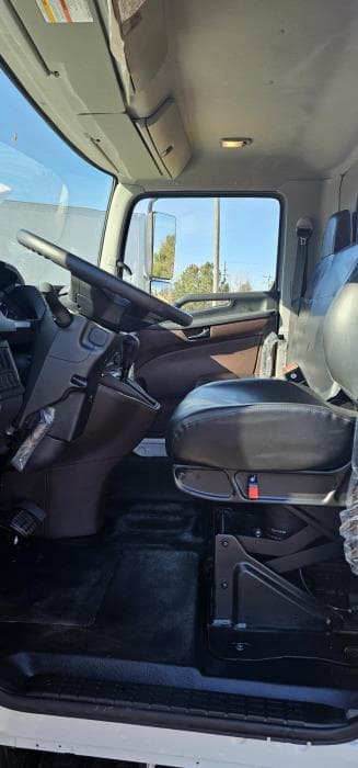 2026 Hino L6 — photo 7