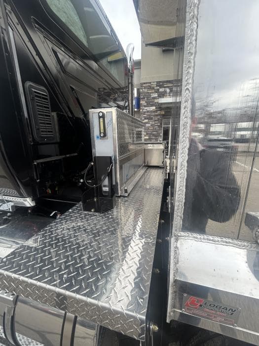 2026 International HX — photo 12