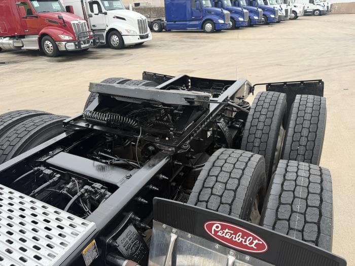 2020 Peterbilt 567 — photo 15