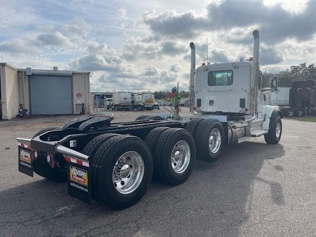 2026 Peterbilt 567 — photo 7