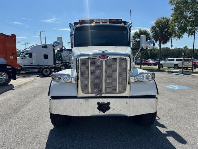 2026 Peterbilt 567 — photo 9