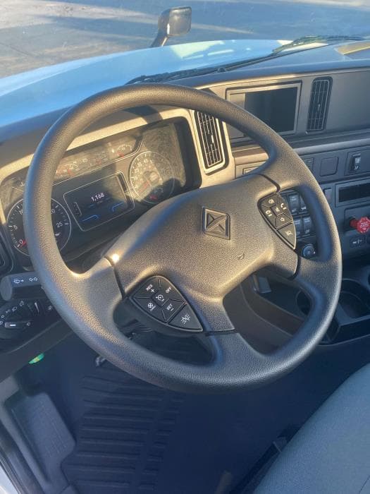 2026 International LT — photo 9