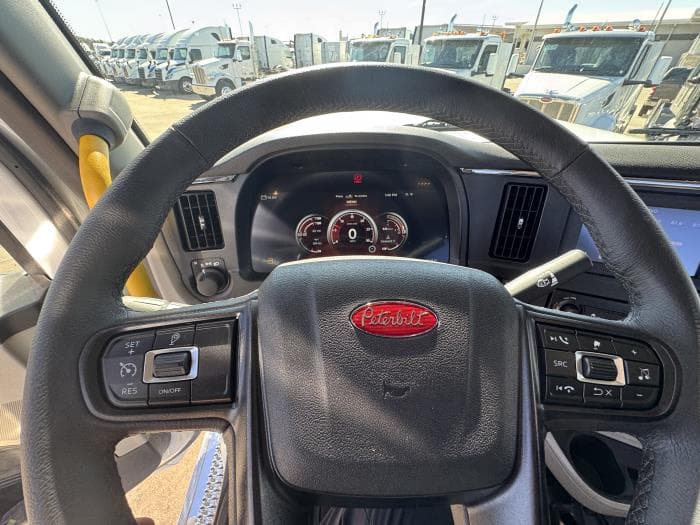 2026 Peterbilt 589 — photo 15
