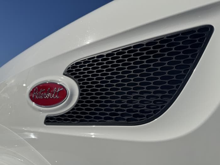 2026 Peterbilt 567 — photo 14