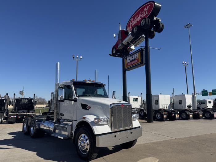 2026 Peterbilt 567 — photo 9