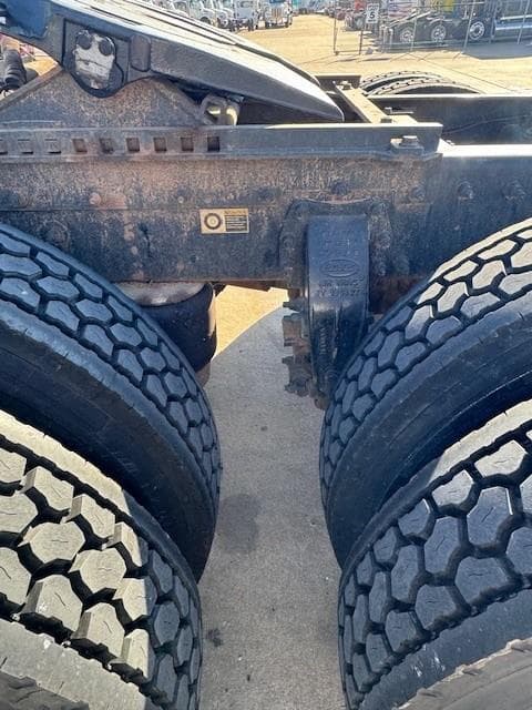 2020 Peterbilt 567 — photo 12