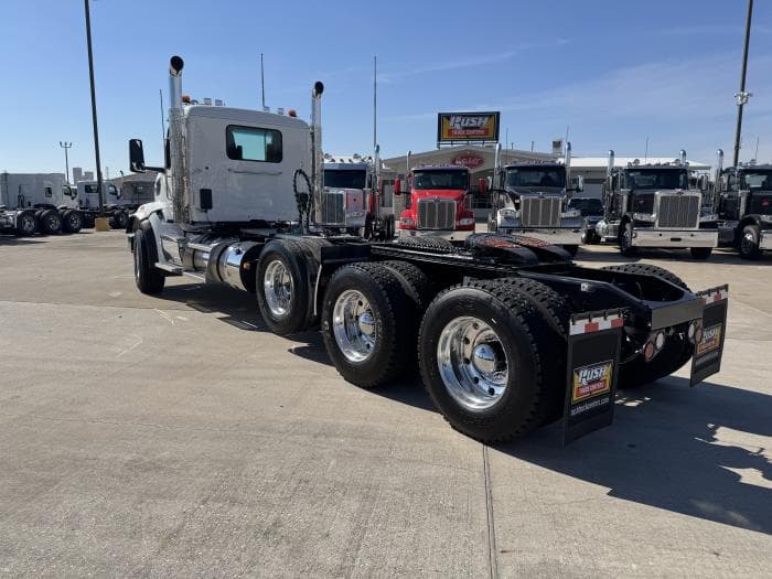 2026 Peterbilt 567 — photo 4
