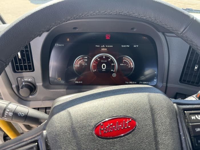 2026 Peterbilt 567 — photo 13