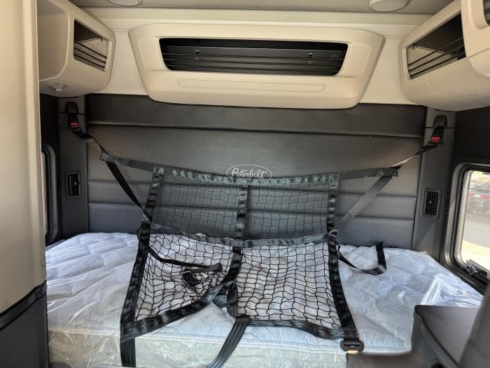 2026 Peterbilt 589 — photo 16