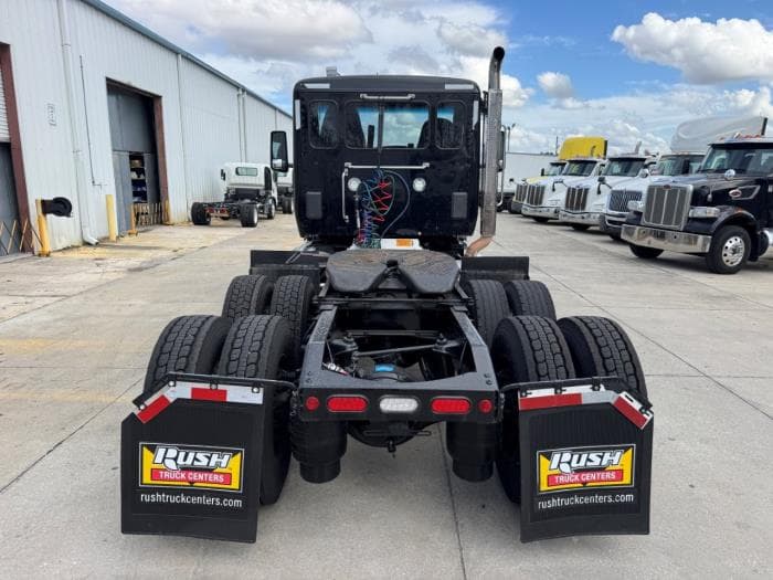 2023 Peterbilt 567 — photo 7