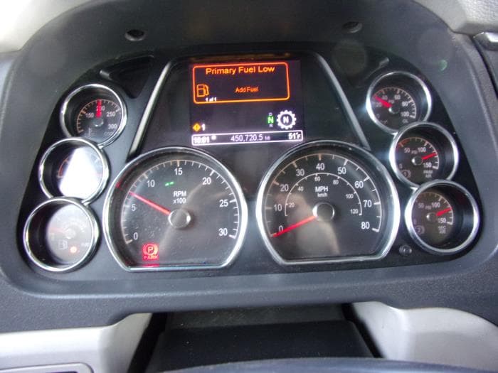 2020 Peterbilt 579 — photo 12