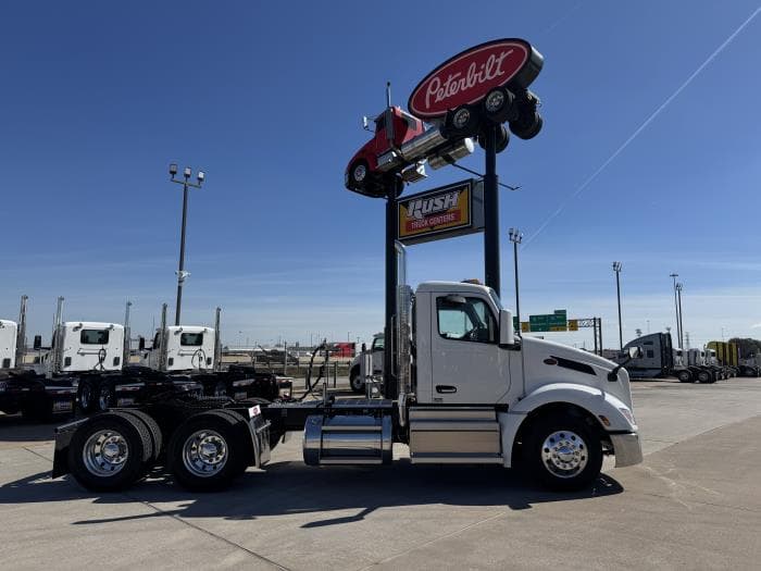 2026 Peterbilt 579 — photo 8