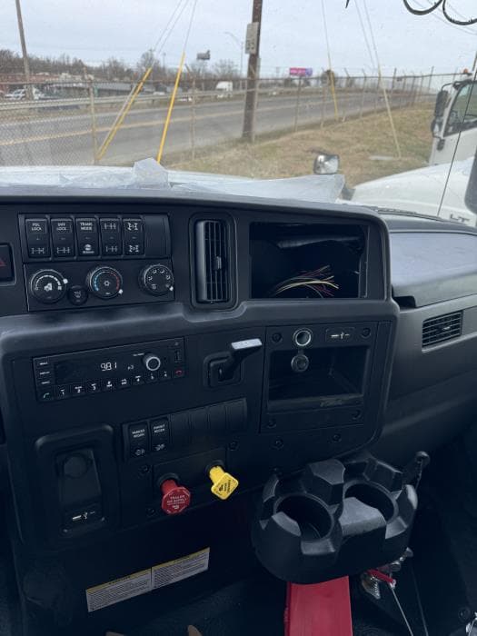 2026 International LT — photo 22