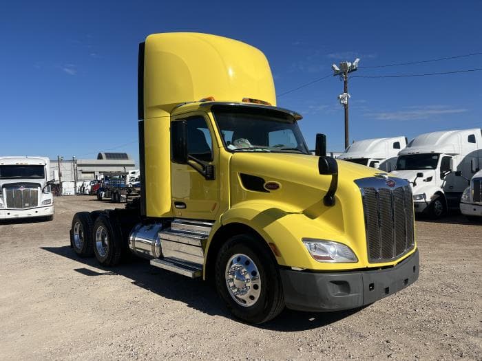 2021 Peterbilt 579 — photo 3