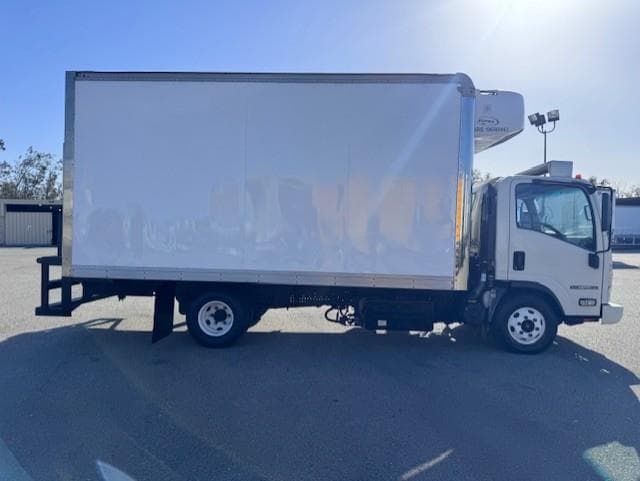 2019 Isuzu NPR — photo 5