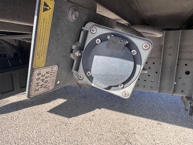 2019 Isuzu NPR — photo 14