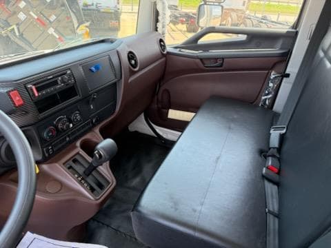 2026 Hino L6 — photo 11