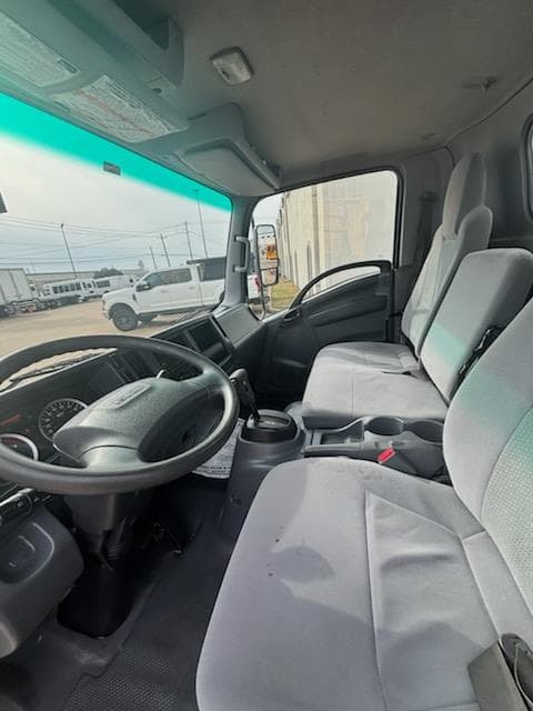 2022 Isuzu NPR — photo 12