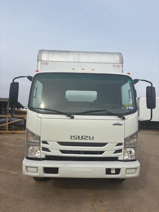 2022 Isuzu NPR — photo 3