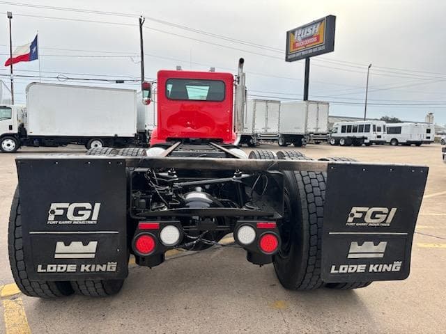 2020 Peterbilt 348 — photo 5