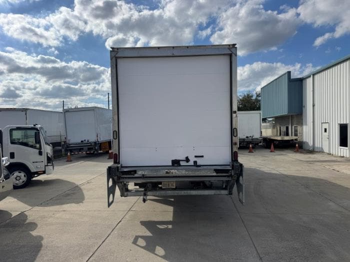 2020 Peterbilt 337 — photo 7