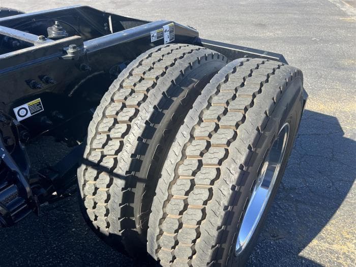 2021 Peterbilt 579 — photo 11