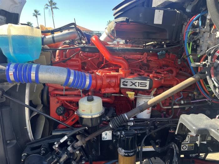 2021 Peterbilt 579 — photo 17