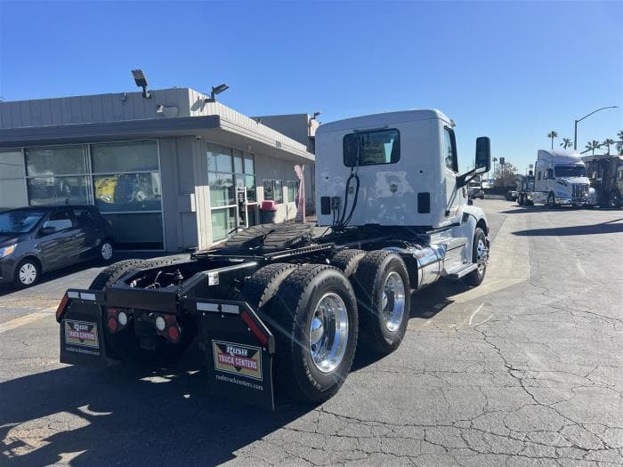 2021 Peterbilt 579 — photo 6