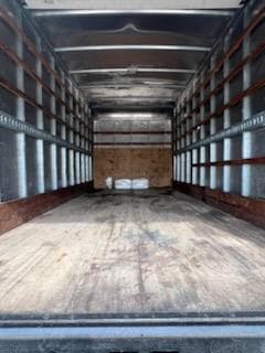 2019 Isuzu NPR — photo 12