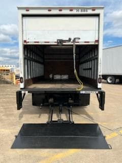 2019 Isuzu NPR — photo 13