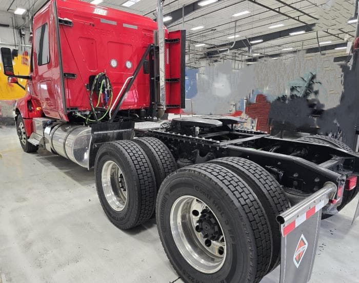 2026 International LT — photo 6