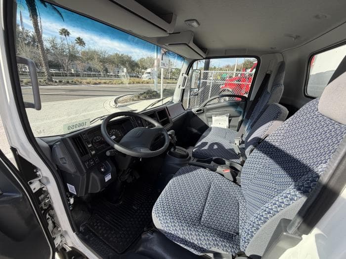 2025 Isuzu NRR — photo 14