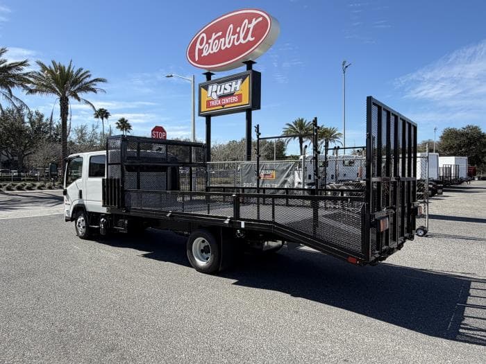 2026 Isuzu NPR — photo 4