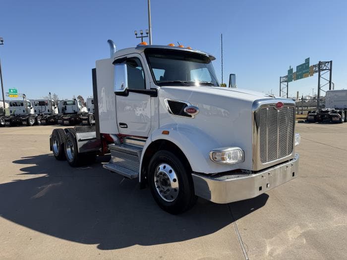2023 Peterbilt 567 — photo 8