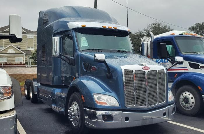 2021 Peterbilt 579 — photo 5