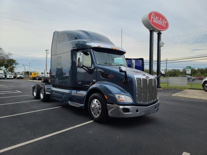 2021 Peterbilt 579 — photo 3