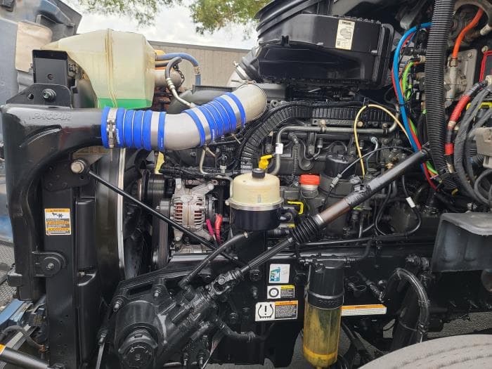 2021 Peterbilt 579 — photo 14
